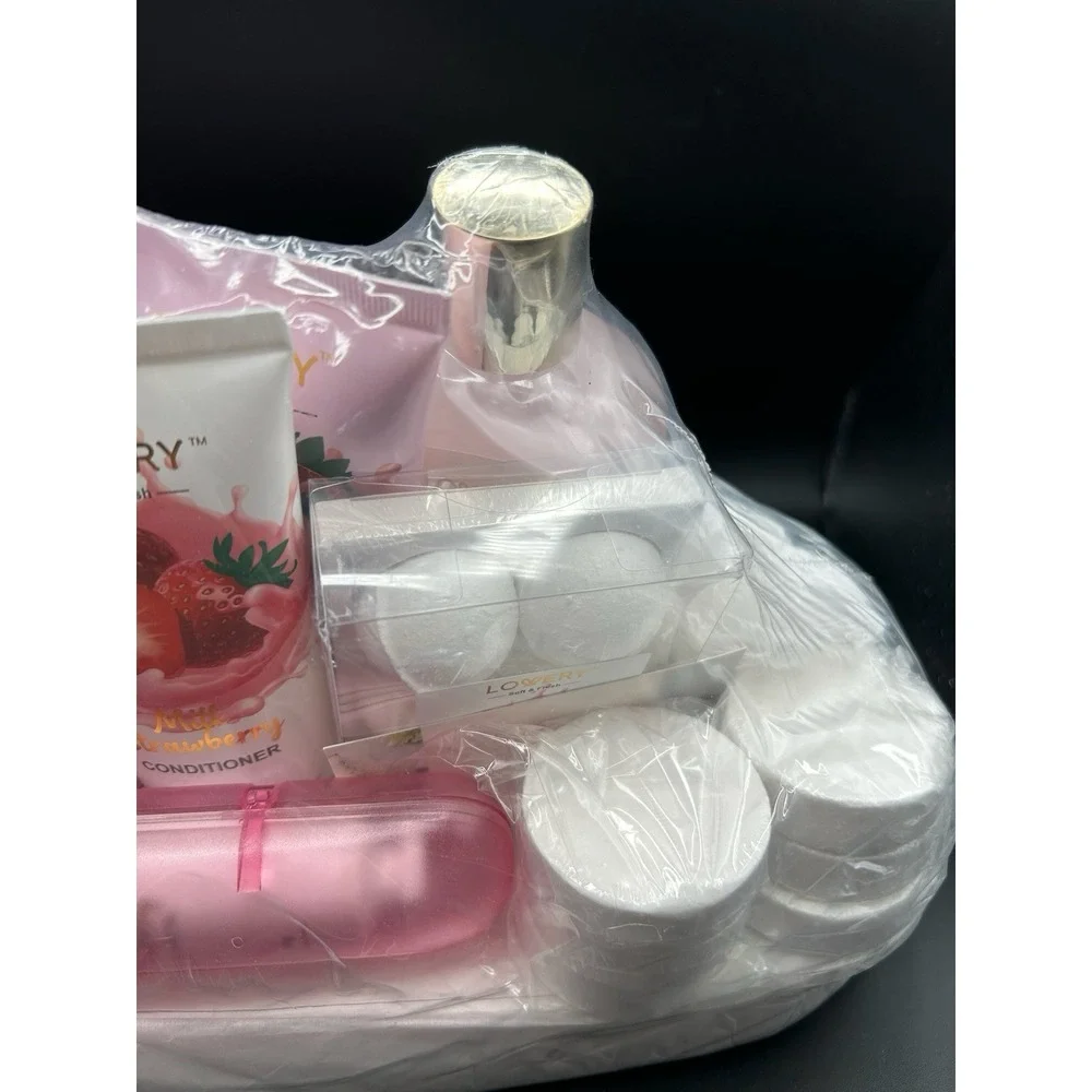 Lovery Home Spa Kit Gift Set – Strawberry Milk Scented Luxury Bath Set